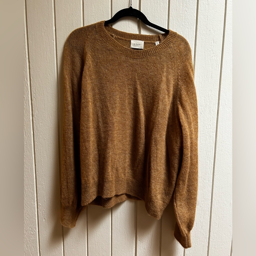 Doen Wool Sweater in Tan/Brown